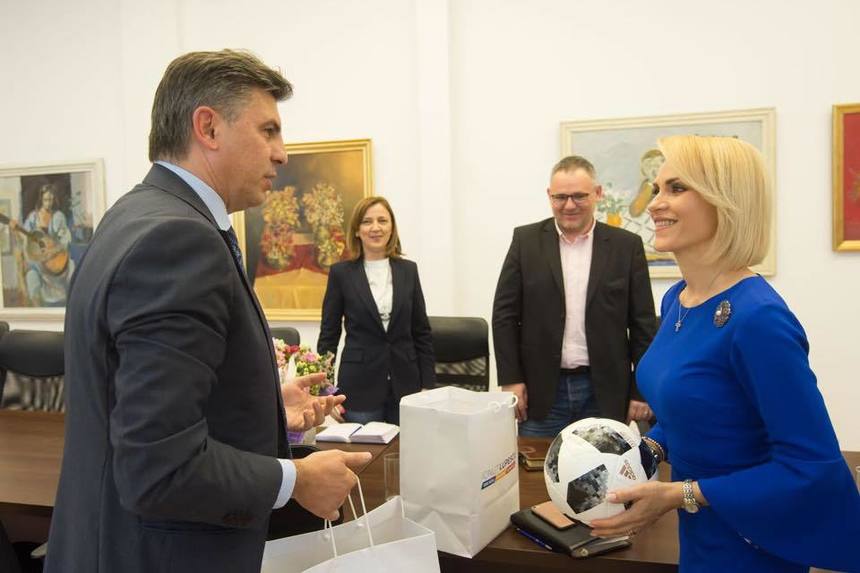 Lupescu: M-am întâlnit cu preşedinţii PSD, PNL şi UDMR