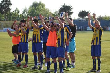 Dunărea Călăraşi a învins Ripensia Timişoara, scor 3-1, şi a promovat în Liga I