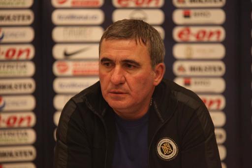 Hagi: Am vorbit cu Cosmin Contra, am clarificat nişte lucruri. Am căzut de acord ca de acum încolo eu dacă am ceva să-l caut să vorbim