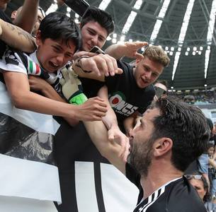 Gianluigi Buffon, omagiat la ultimul său meci la Juventus