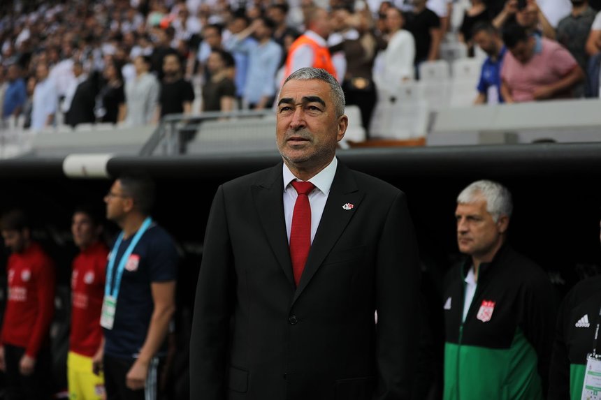 Paul Papp a rămas fără antrenor: Samet Aybaba se desparte de Sivasspor