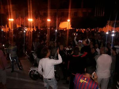 Tunisia: Sute de persoane au manifestat la Gafsa după un meci de baraj marcat de violenţe, la care una dintre echipe a părăsit terenul