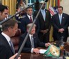 Trump l-a graţiat postum pe Jack Johnson, primul campion de culoare la categoria grea, condamnat în 1913 după ce şi-a transportat iubita dincolo de graniţa statului