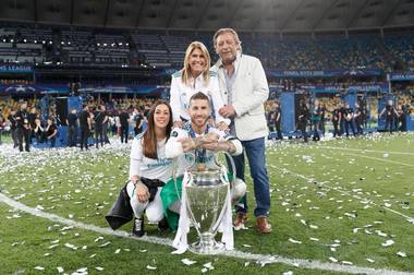 Sergio Ramos şi familia sa au fost nevoiţi să îşi schimbe numerele de telefon după accidentarea lui Salah