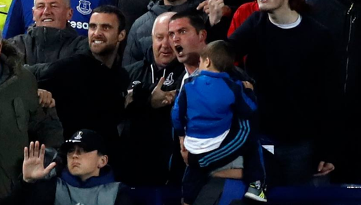 Opt săptămâni de închisoare pentru fanul cu copil în braţe care l-a lovit pe Anthony Lopes la un meci din Liga Europa