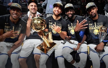 Golden State Warriors a câştigat din nou titlul în NBA; campionii nu vor fi invitaţi la Casa Albă de Trump