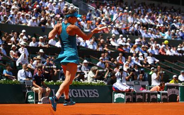 Halep: Visam la acest moment de când aveam 14 ani, mulţumesc tuturor, mi-am dorit ca acest titlu să vină aici în Franţa