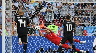 Portarul Hannes Halldórsson, desemnat jucătorul meciului Argentina - Islanda