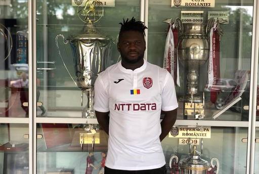Cristi Manea, nou contract cu CFR Cluj; cu gruparea campioană au semnat şi Adam Lang şi Robert Ndip Tambe
