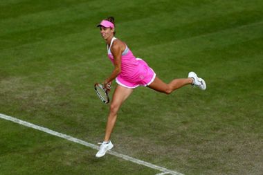 Victorie pentru Buzărnescu şi în al doilea său meci de sâmbătă de la Wimbledon: românca s-a calificat în turul doi la dublu mixt