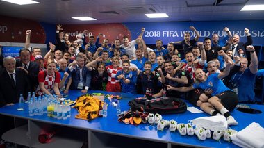 Croaţia: Mii de persoane au sărbătorit pe străzi calificarea în semifinalele Cupei Mondiale - VIDEO