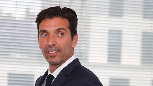 Buffon va fi prezentat oficial luni la PSG