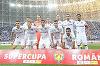 Jucătorii echipei CFR Cluj au primit Supercupa României de la preşedintele FRF, Răzvan Burleanu