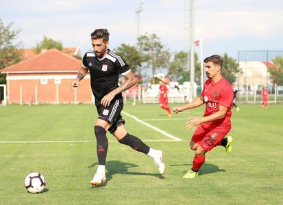 Paul Papp a înscris un gol pentru Sivasspor într-un meci amical cu echipa lui Cristian Tănase, Eskişehirspor