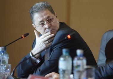 Cornel Dinu împlineşte joi 70 de ani
