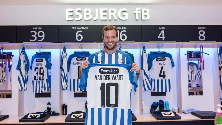 Rafael van der Vaart a semnat cu echipa lui Adrian Petre, Esbjerg