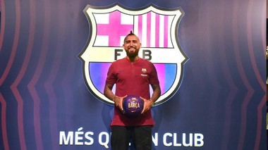 Arturo Vidal va evolua în următoarele trei sezoane la FC Barcelona