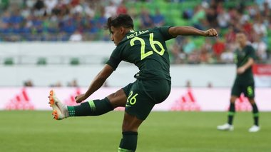 Manchester City a achiziţionat un jucător australian de 19 ani