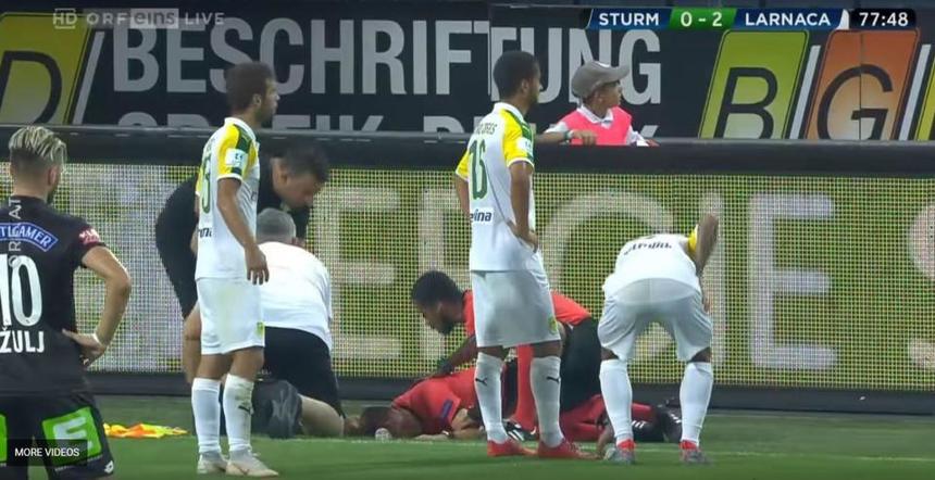 Un arbitru asistent de la meciul Sturm Graz – AEK Larnaca, rănit la cap de un obiect aruncat din tribună