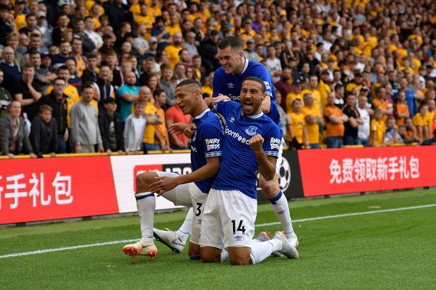 Wolverhampton – Everton, scor 2-2, în prima etapă a Premier League. Oaspeţii au jucat mai mult de o repriză în inferioritate numerică