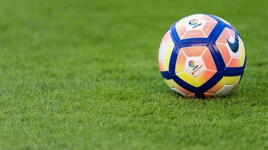 Sindicatul fotbaliştilor din Spania ameninţă cu greva dacă liga va organiza meciuri în SUA