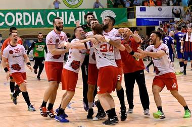 Dinamo Bucureşti a câştigat Supercupa României la handbal masculin, primul trofeu al sezonului