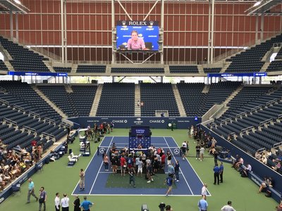 Favorita principală pierde pentru prima dată în primul tur al US Open în Era Open