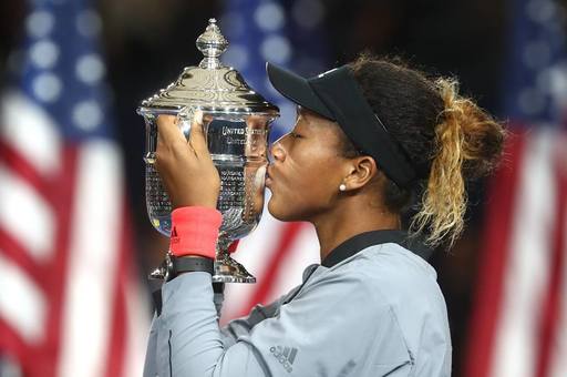 Naomi Osaka: Când am îmbrăţişat-o pe Serena, m-am simţit din nou ca un copil