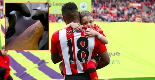 Jermain Defoe şi-a făcut un tatuaj în memoria lui Bradley Lowery, micuţul fan care a murit anul trecut, la vârsta de şase ani - VIDEO