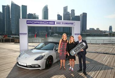 Simona Halep a primit un Porsche 718 Boxster, pentru că s-a calificat de pe locul I la Turneul Campioanelor