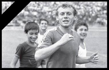 Sicriul cu trupul neînsufleţit al lui Ilie Balaci a fost depus la stadionul Ion Oblemenco