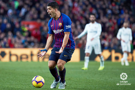 FC Barcelona, fără Messi, a învins cu 5-1 Real Madrid în El Clasico. Suarez a înscris trei goluri