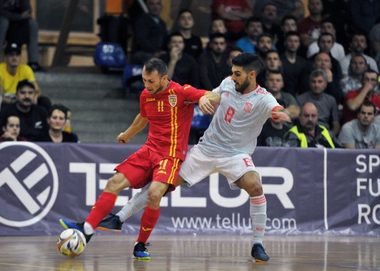 România a învins multipla campioană mondială şi europeană Spania, la futsal