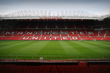 Manchester United revizuieşte măsurile de securitate după ce un fan a intrat pe teren cu arme de jucărie