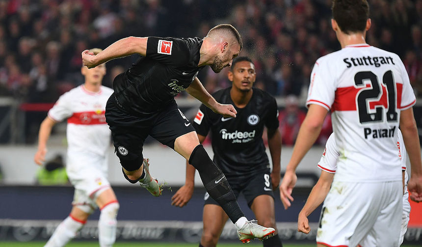 Eintracht Frankfurt la al cincilea meci consecutiv fără înfrângere în Bundesliga: scor 3-0 în deplasare cu Stuttgart