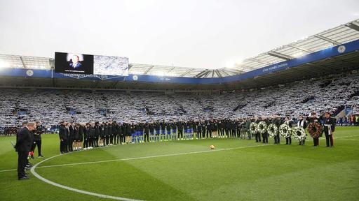 Vichai Srivaddhanaprabha, omagiat la meciul Leicester City – Burnley – FOTO, VIDEO