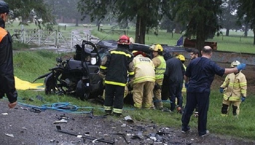 Patru suporteri ai Boca Juniors au murit într-un accident, când se deplasau la Buenos Aires pentru finala Copa Libertadores. Meciul a fost amânat din cauza ploii torenţiale