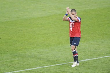 Fotbalistul englez Joe Cole şi-a anunţat retragerea din activitate