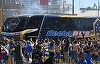 Manşa secundă a finalei Copa Libertadores, amânată după ce autocarul echipei Boca Juniors a fost atacat de suporterii rivali, iar unii jucători au fost răniţi - VIDEO