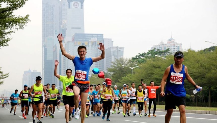BBC: Aproape 250 de participanţi la semimaratonul de la Shenzhen au trişat luând-o pe scurtături