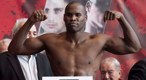 Boxerul Adonis Stevenson, internat în stare critică după ce a fost făcut KO de Oleksandr Gvozdik