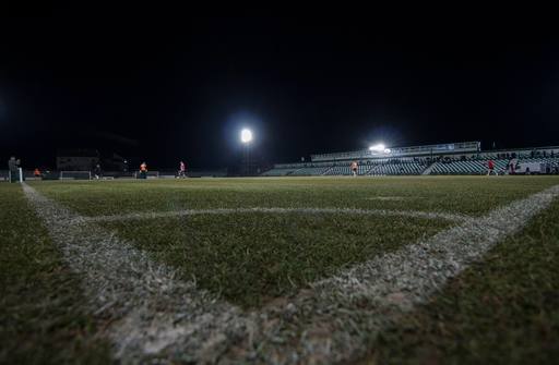 Sepsi face apel pentru ca fanii să ajute la acoperirea suprafeţei de joc cu o prelată