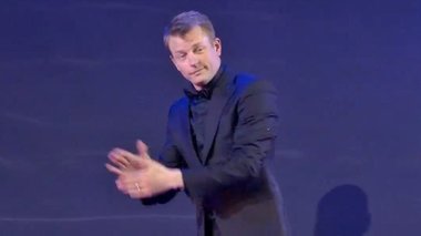 Kimi Raikkonen, băut la Gala FIA - VIDEO