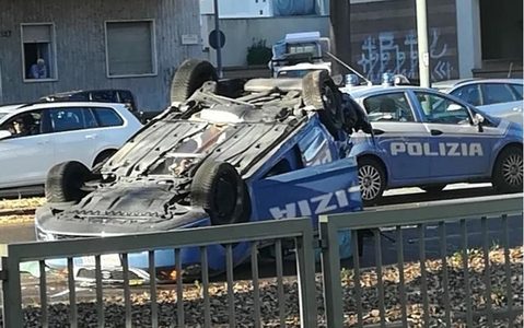 Trei jucători de la Juventus Primavera, implicaţi într-un accident rutier cu o maşină a poliţiei