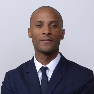 Jimmy Modeste este antrenor secund la două echipe. Şi s-a calificat cu amândouă în 16-imile Cupei Franţei