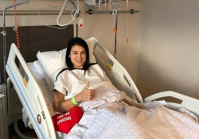 Handbalista Cristina Neagu, după operaţia la genunchi din Belgia: M-am trezit cu zâmbetul pe buze!