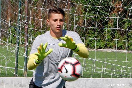 Dinamo l-a cedat pe Mihai Eşanu în Liga II-a, la Daco-Getica Bucureşti
