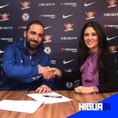 Higuain a fost împrumutat la Chelsea pentru şase luni
