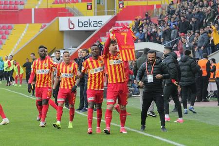 Săpunaru a marcat un gol pentru Kayserispor în meciul cu echipa lui Latovlevici, Bursaspor