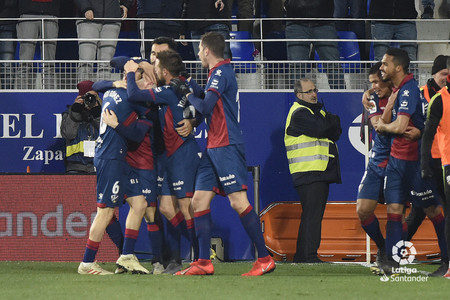 Victorie categorică pentru ultima clasată din LaLiga, Huesca: 4-0 cu Valladolid